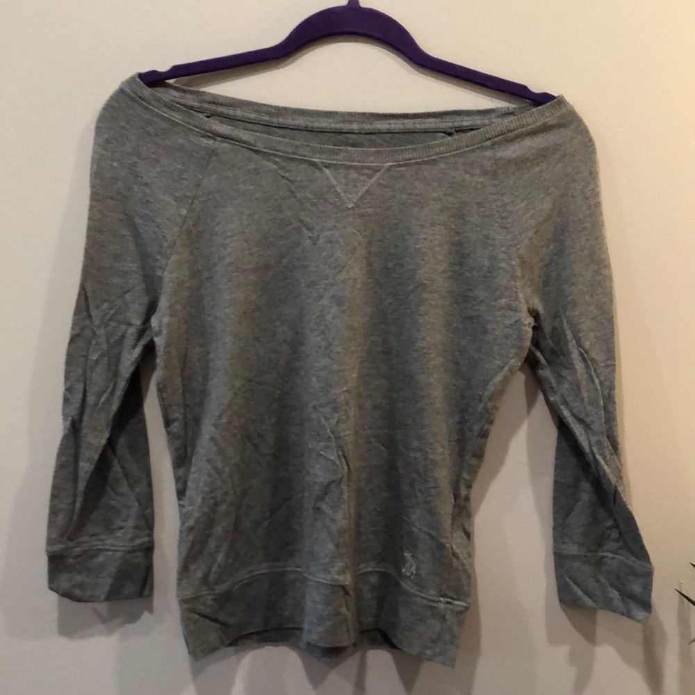 Abercrombie kids off-the-shoulder cropped tee
